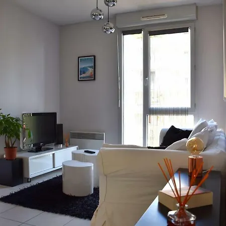 T2 Quartier Arenes Apartment *